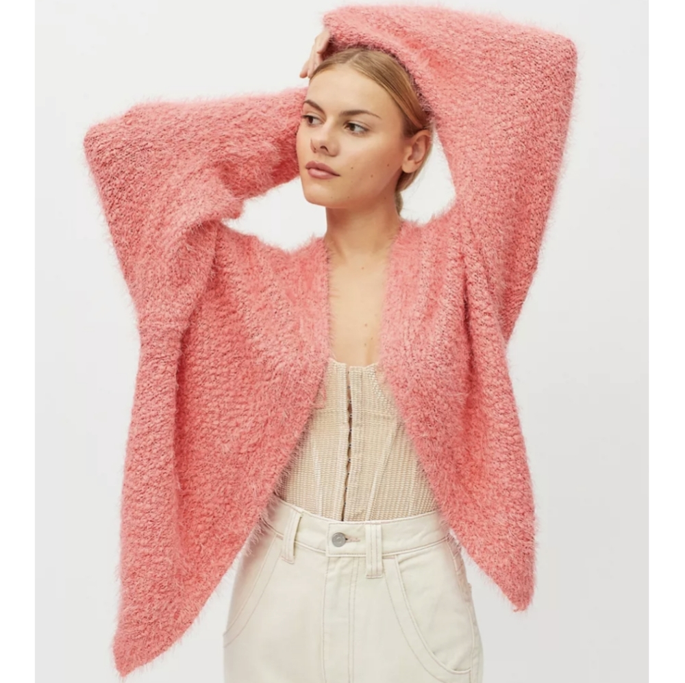 Bubblegum Pink Slouchy Fuzzy Cropped Cardigan Sweater - Urban Outfitters